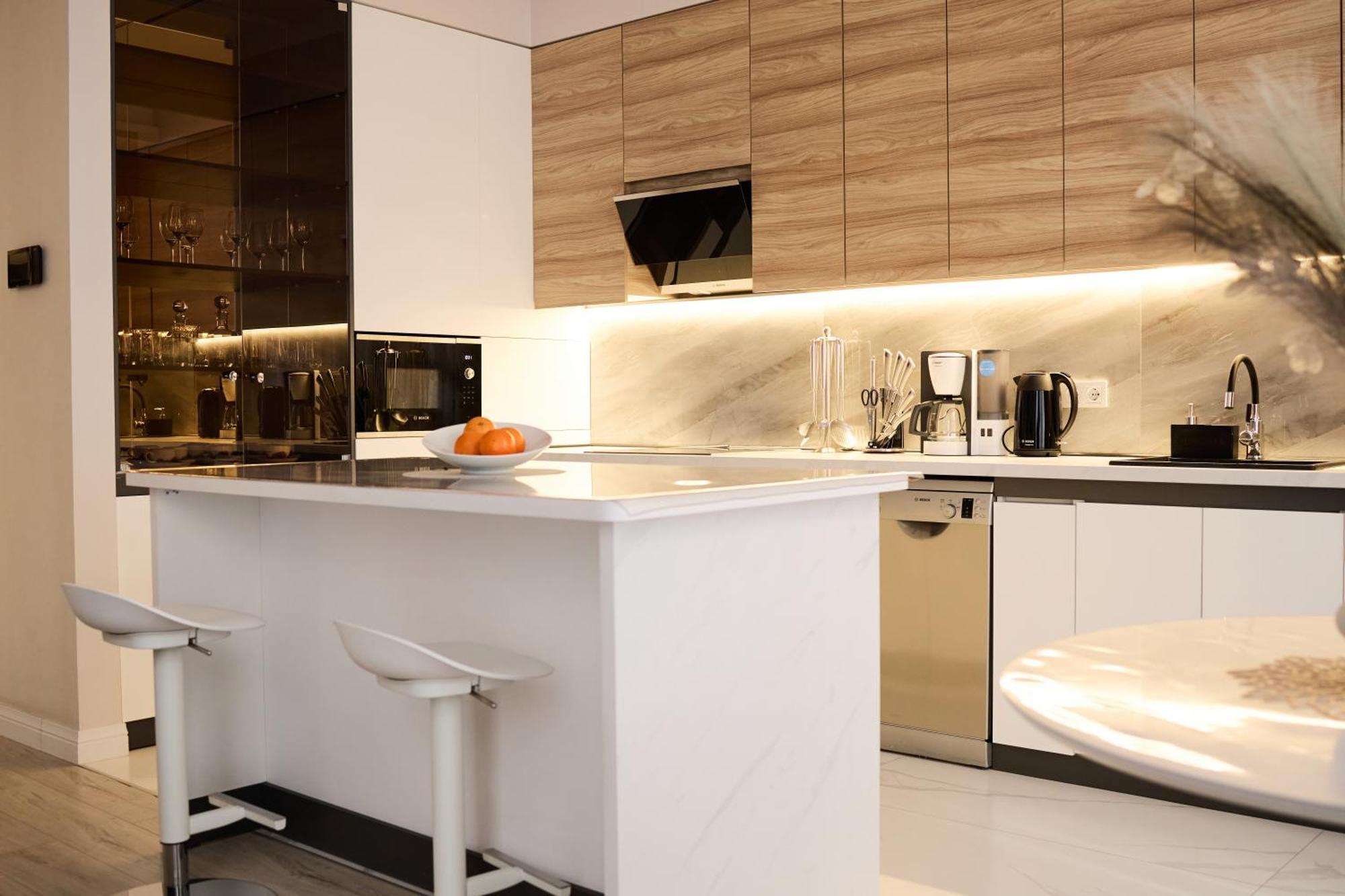 Lovely 1-Bedroom Rental Unit In Downtown Doesjanbe Buitenkant foto